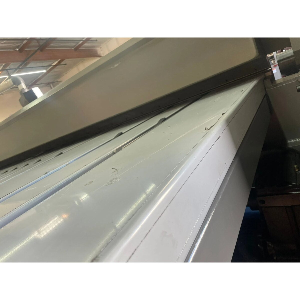 Portion view of GMC_EFM-1014CNC flatbed table