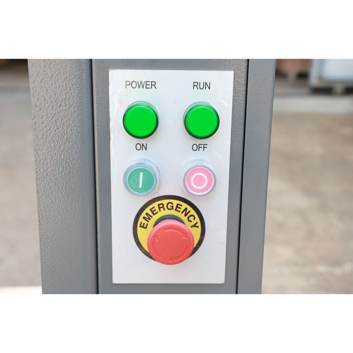View of the Buttons to start/stop the GMC PSR-5016N