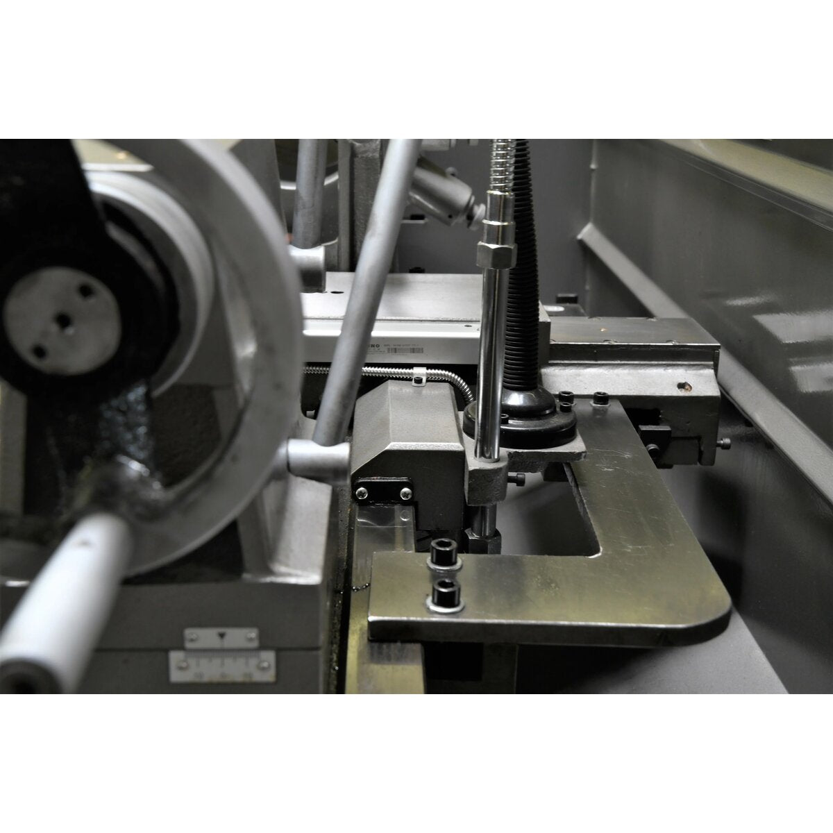 View of GML1660HD Lathe Steady Rest